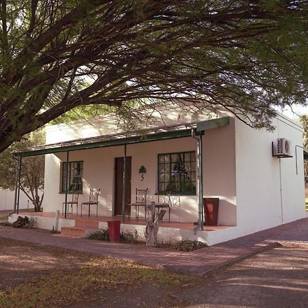Olive Grove Guest Farm Βίλα Beaufort West Εξωτερικό φωτογραφία