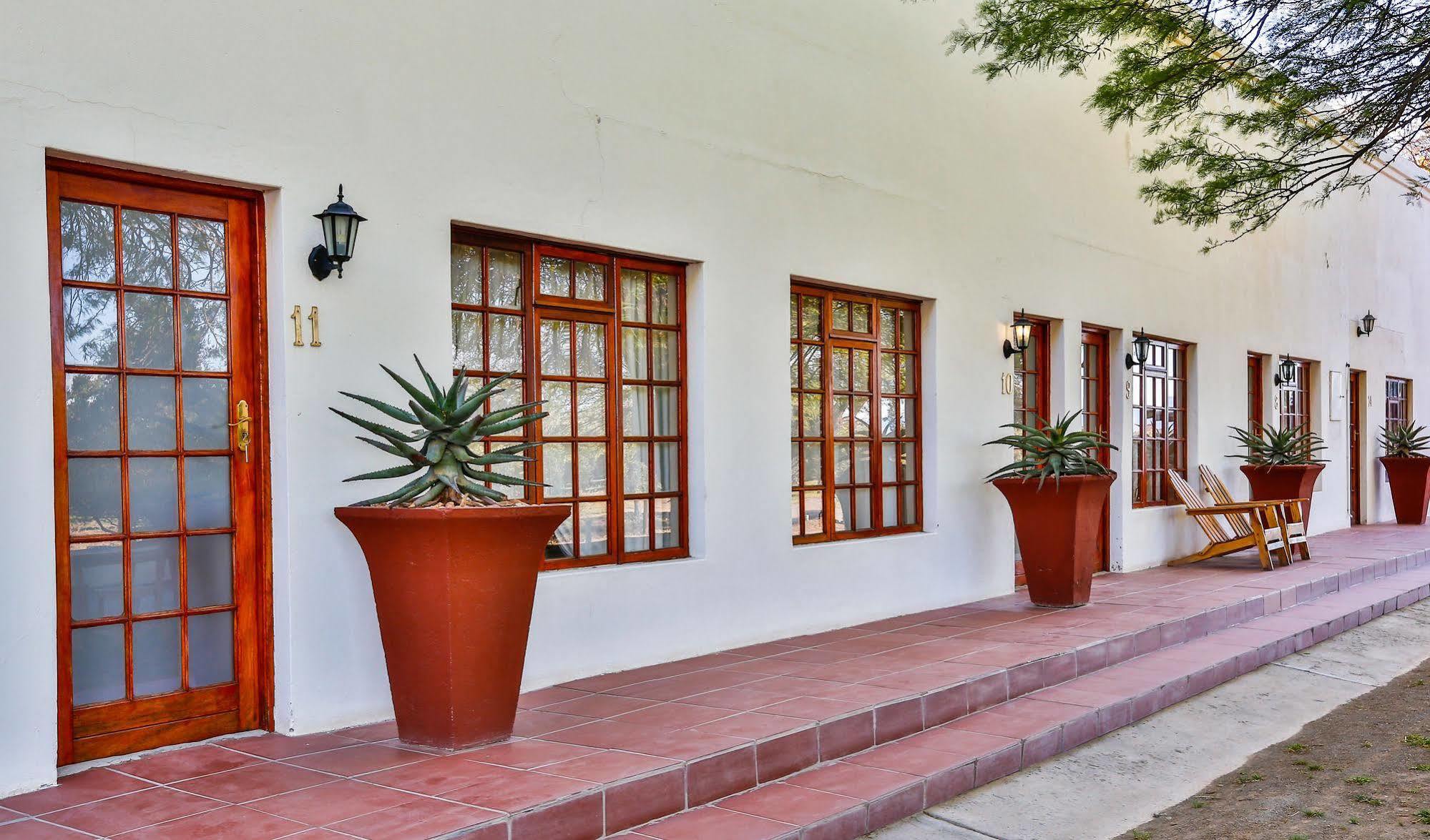 Olive Grove Guest Farm Βίλα Beaufort West Εξωτερικό φωτογραφία